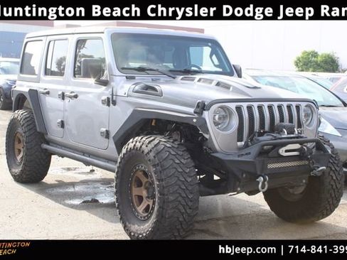 Used 2018 Jeep Wrangler Unlimited Sahara AWD/4WD image 1