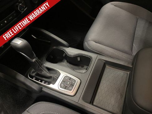 New 2026 Nissan Frontier SV w/ All-Weather Content Package AWD/4WD image 39