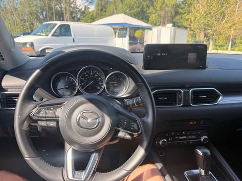 Used 2025 MAZDA CX-5 AWD 2.5 S w/ Preferred Package image 2