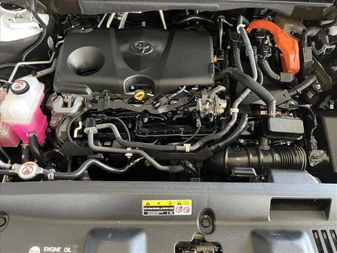 Used 2022 Toyota Highlander Bronze Edition image 18