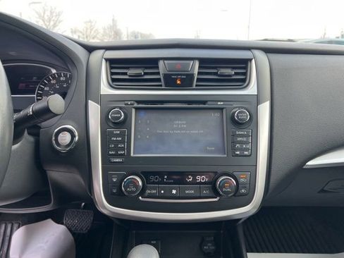 Used 2016 Nissan Altima 2.5 SV w/ Convenience Package image 15