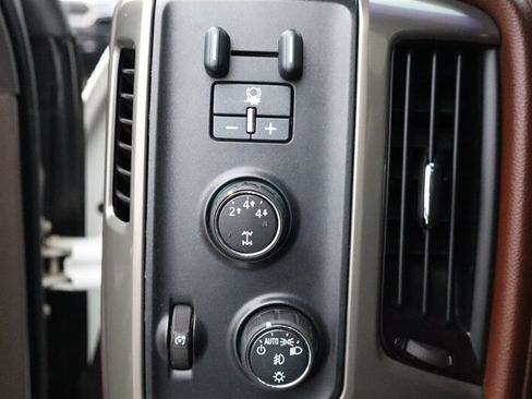 Used 2015 Chevrolet Silverado 2500 High Country w/ Duramax Plus Package image 24