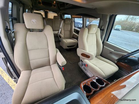 Used 2020 GMC Savana 2500 w/ Enhanced Convenience Package image 41