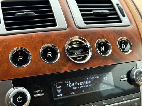 Used 2014 Aston Martin DB9 Volante image 19