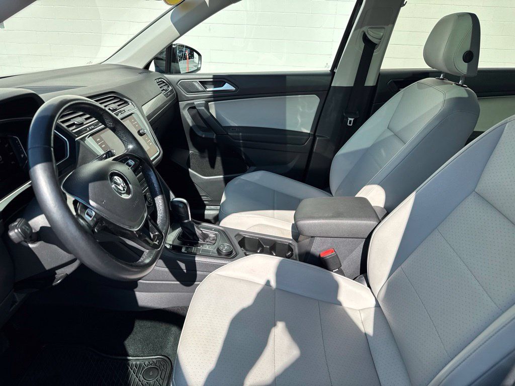 Used 2019 Volkswagen Tiguan SEL AWD/4WD image 20