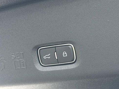 New 2025 Ford Expedition Active image 13