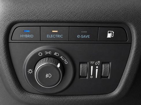 Used 2023 Jeep Grand Cherokee Trailhawk w/ Advanced Protech Group II AWD/4WD image 18