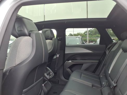 Certified 2024 Cadillac Lyriq Tech AWD/4WD image 16