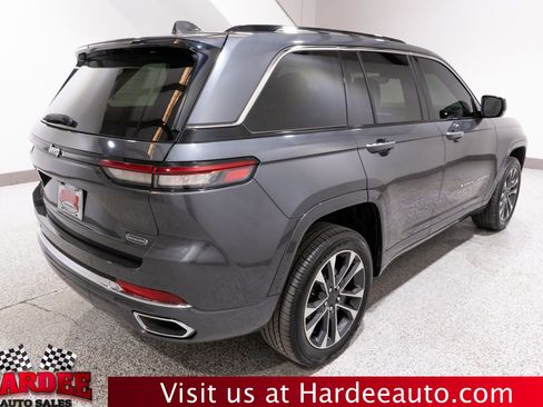 Used 2022 Jeep Grand Cherokee Overland RWD image 5