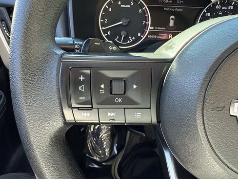 Used 2024 Nissan Rogue SV image 32