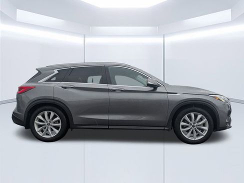 Used 2019 INFINITI QX50 Essential w/ Premium Heat Package image 3