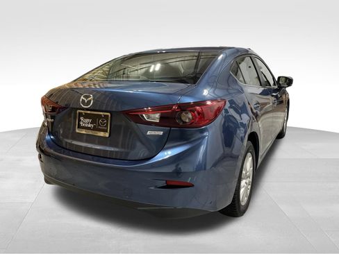 Used 2017 MAZDA MAZDA3 Sport w/ Preferred Equipment Package FWD image 5