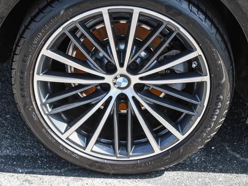 Used 2023 BMW 530i w/ Convenience Package RWD image 11