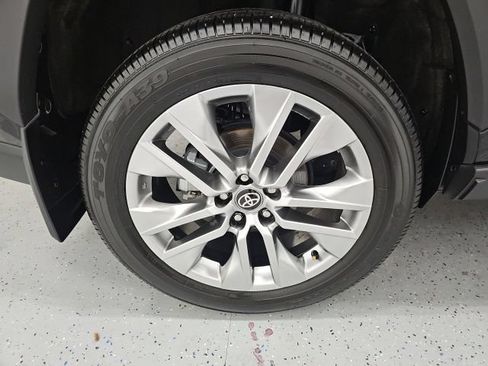 Used 2025 Toyota RAV4 XLE Premium FWD image 8
