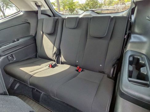 Used 2020 Subaru Ascent Premium w/ Convenience Package image 13