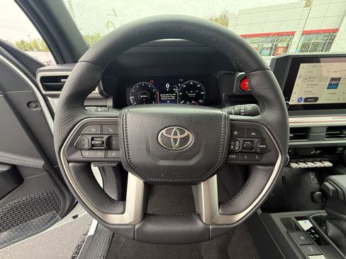 New 2026 Toyota 4Runner TRD Off-Road AWD/4WD image 9