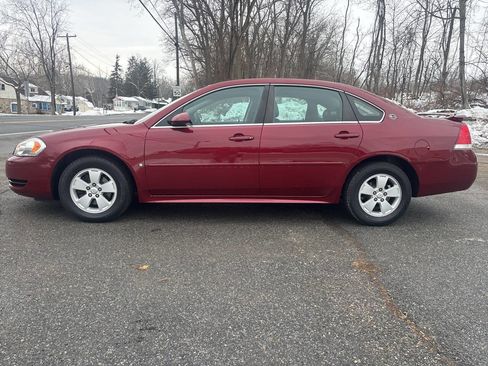 Used 2009 Chevrolet Impala LT image 2