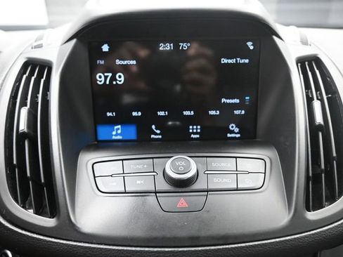 Used 2019 Ford Escape SE image 11