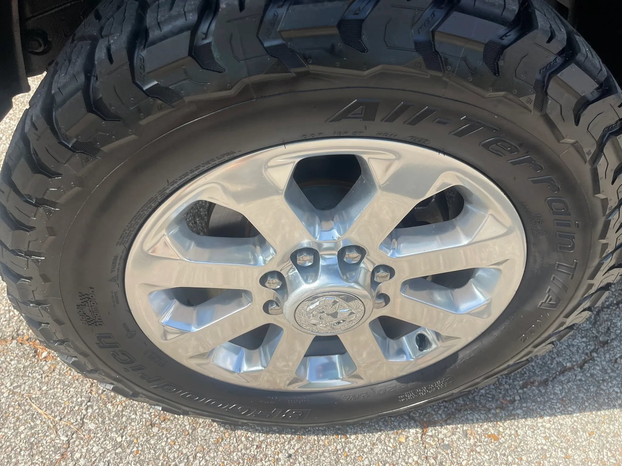 Used 2020 RAM 2500 Laramie AWD/4WD image 9