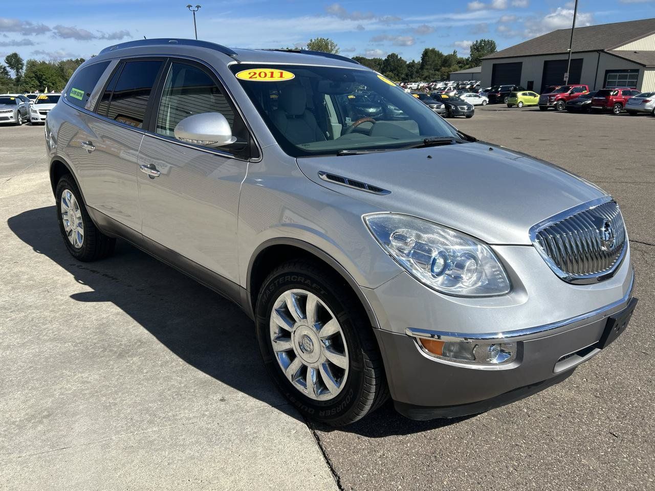 Used 2011 Buick Enclave CXL FWD image 3