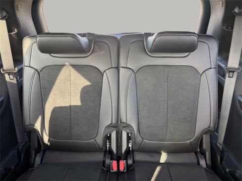 New 2025 Jeep Grand Cherokee L Altitude image 27