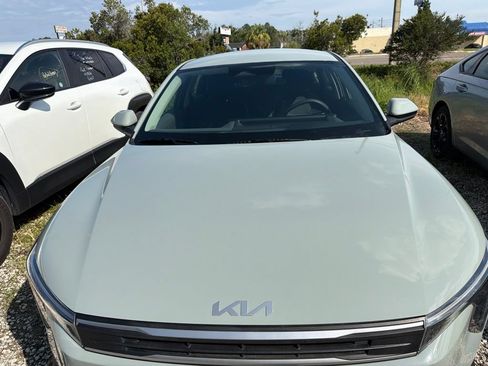 Used 2025 Kia K4 FWD image 6