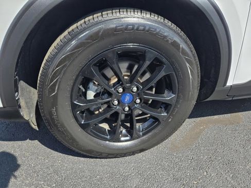 Used 2020 Ford Escape SE Sport image 42