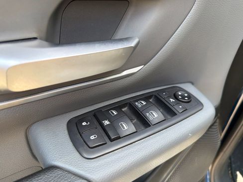 Used 2020 RAM 1500 Lone Star RWD image 11