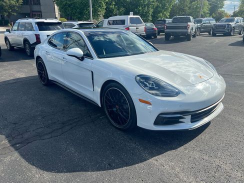 Used 2018 Porsche Panamera 4S AWD/4WD image 3