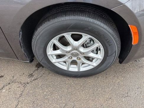 Used 2020 Chrysler Voyager Lxi image 42