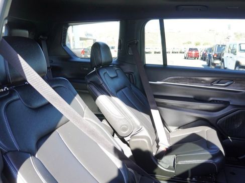 Certified 2024 Jeep Grand Cherokee L Limited w/ Black Appearance Package image 23