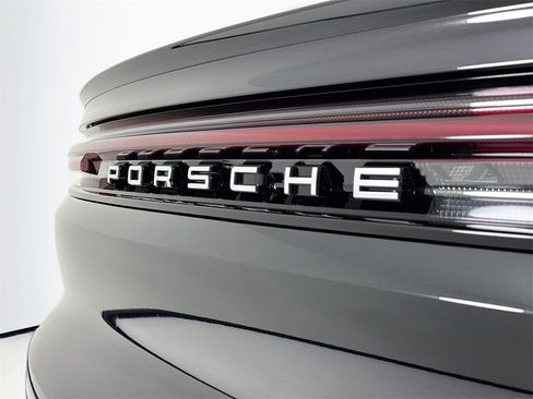 New 2026 Porsche Cayenne S image 37