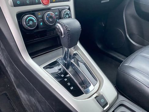 Used 2014 Chevrolet Captiva Sport LTZ image 9