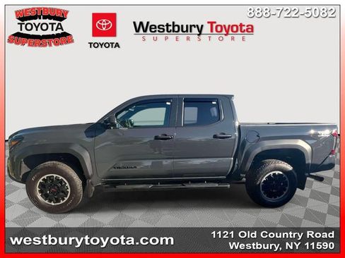 Certified 2026 Toyota Tacoma TRD Off-Road AWD/4WD image 9