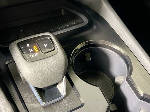Used 2023 Nissan Rogue SV FWD image 24