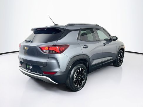 Used 2022 Chevrolet TrailBlazer LT w/ LPO, Blackout Package FWD image 9