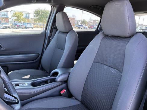 Certified 2022 Honda HR-V Sport image 17