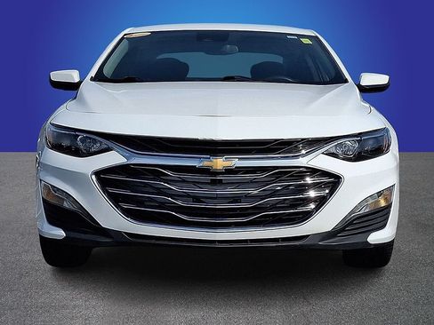 Used 2024 Chevrolet Malibu LT FWD image 2