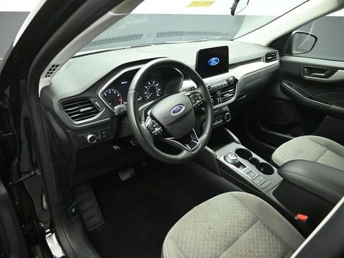 Certified 2022 Ford Escape SE w/ Cold Weather Package image 9