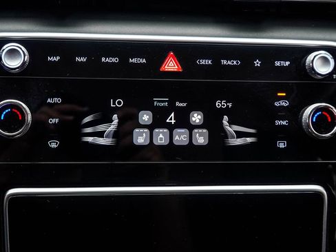Used 2025 Genesis GV80 2.5T Standard AWD/4WD image 27