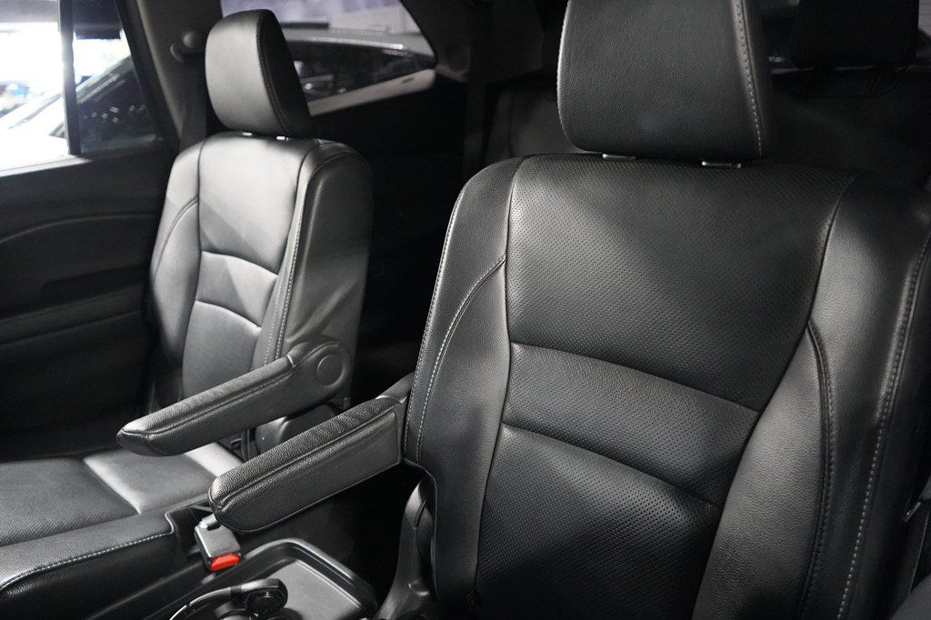 Used 2019 Honda Pilot Elite image 19