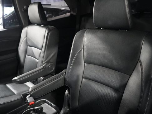 Used 2019 Honda Pilot Elite image 19