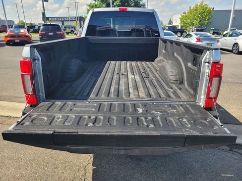 Used 2020 Ford F350 Lariat w/ Lariat Ultimate Package AWD/4WD image 11