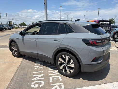 Used 2022 Volkswagen ID.4 Pro RWD image 17