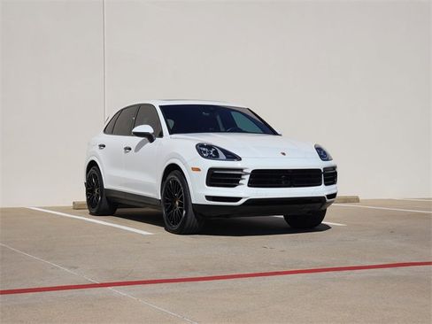 Used 2023 Porsche Cayenne image 3
