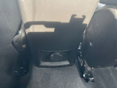 Used 2016 Chevrolet Cruze LT image 17