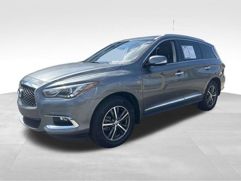 Used 2019 INFINITI QX60 Luxe w/ Essential Package image 6
