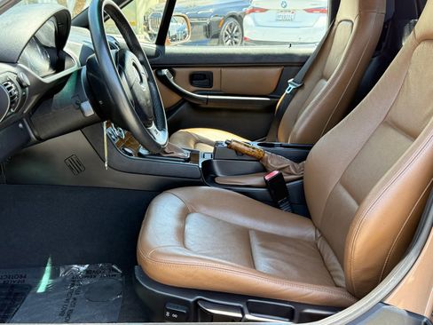 Used 2002 BMW Z3 2.5i RWD image 21