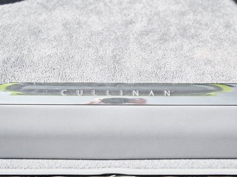 Used 2024 Rolls-Royce Cullinan AWD/4WD image 19