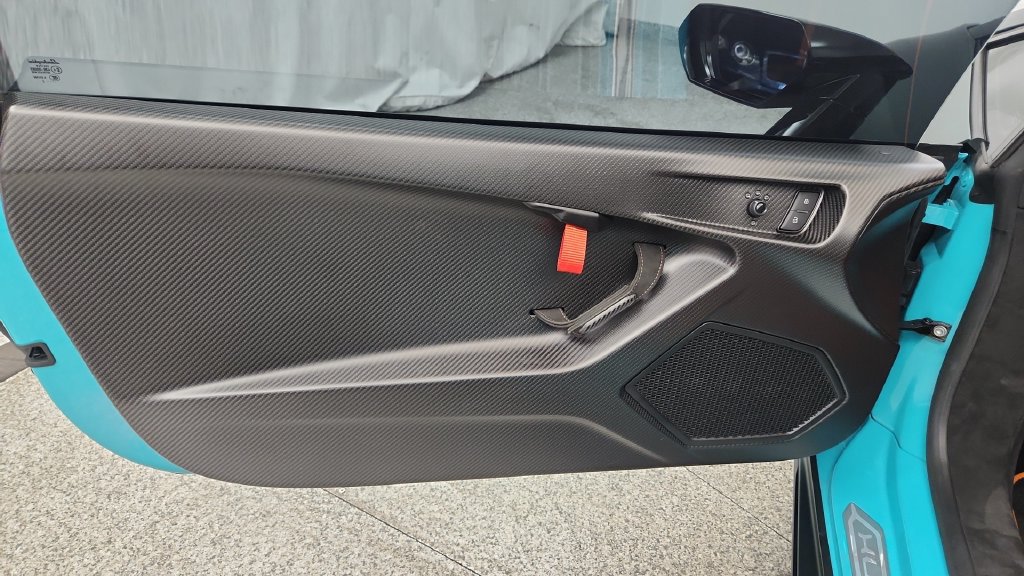 Used 2023 Lamborghini Huracan Tecnica RWD image 35